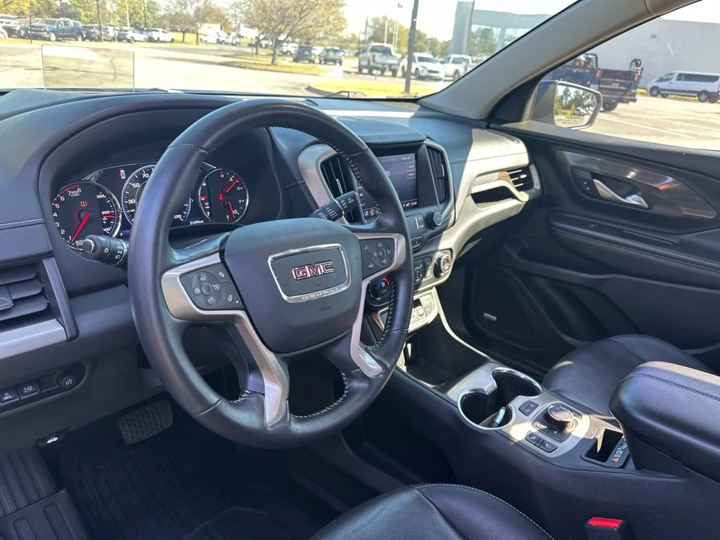 Used 2022 Marine Metallic GMC Denali image 9