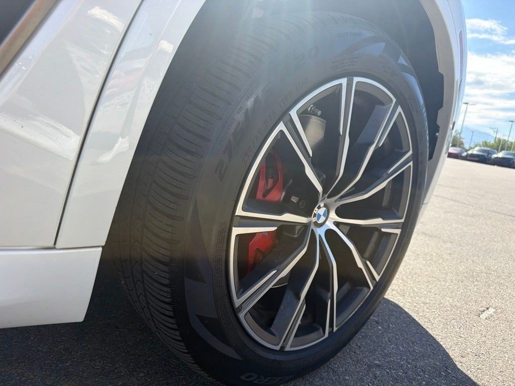 Used 2023 Mineral White Metallic BMW M50i image 12