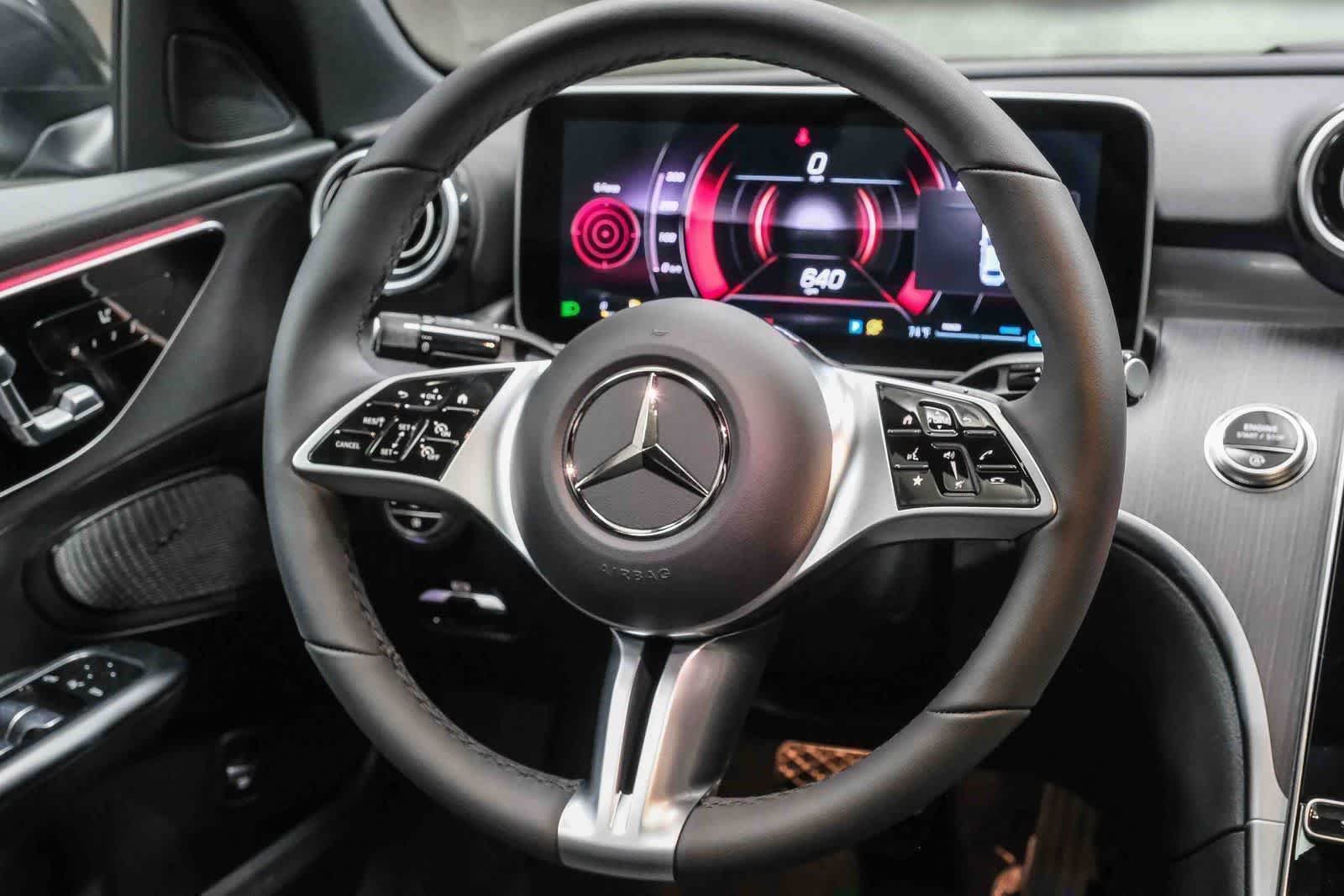 Nuevo Mercedes-Benz C 300 2026 en color gris grafito metalizado, imagen 17.