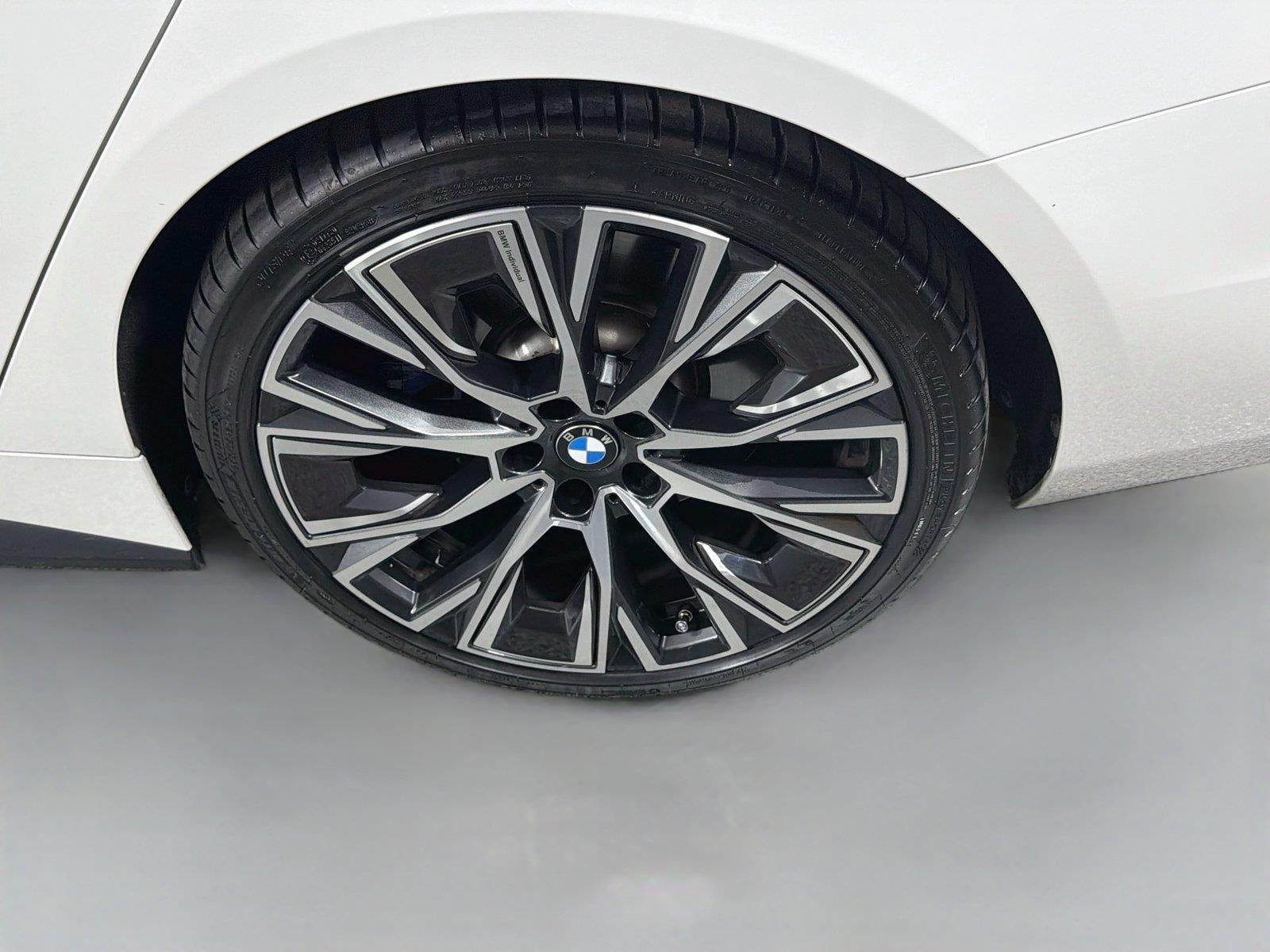 Certified Used 2024 Alpine White BMW M440i image 31