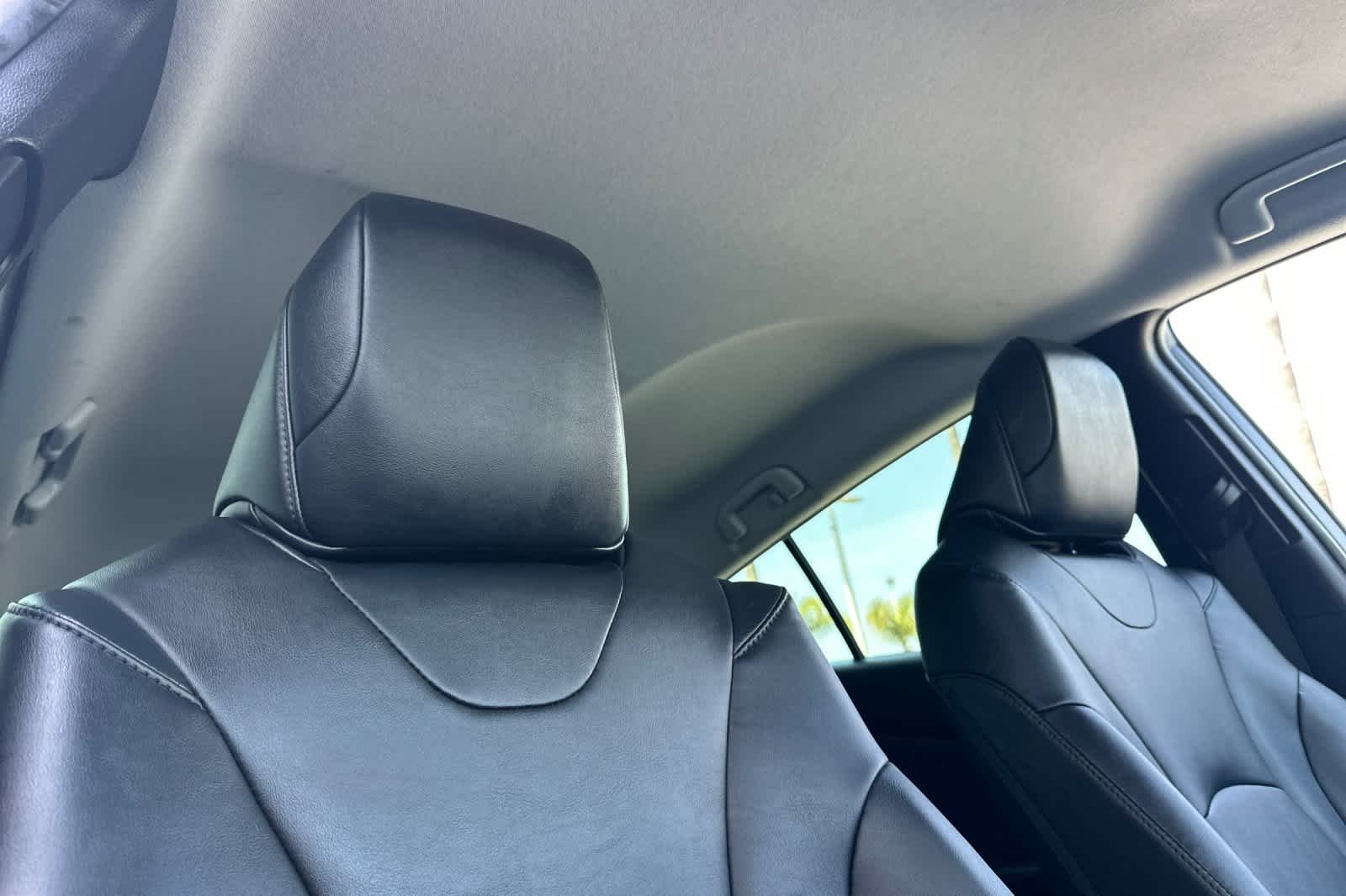 Certified Used 2018 Blizzard Pearl Toyota Advanced image 16