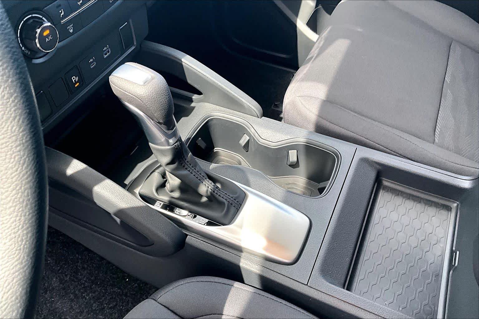 New 2026 Glacier White Nissan S image 11