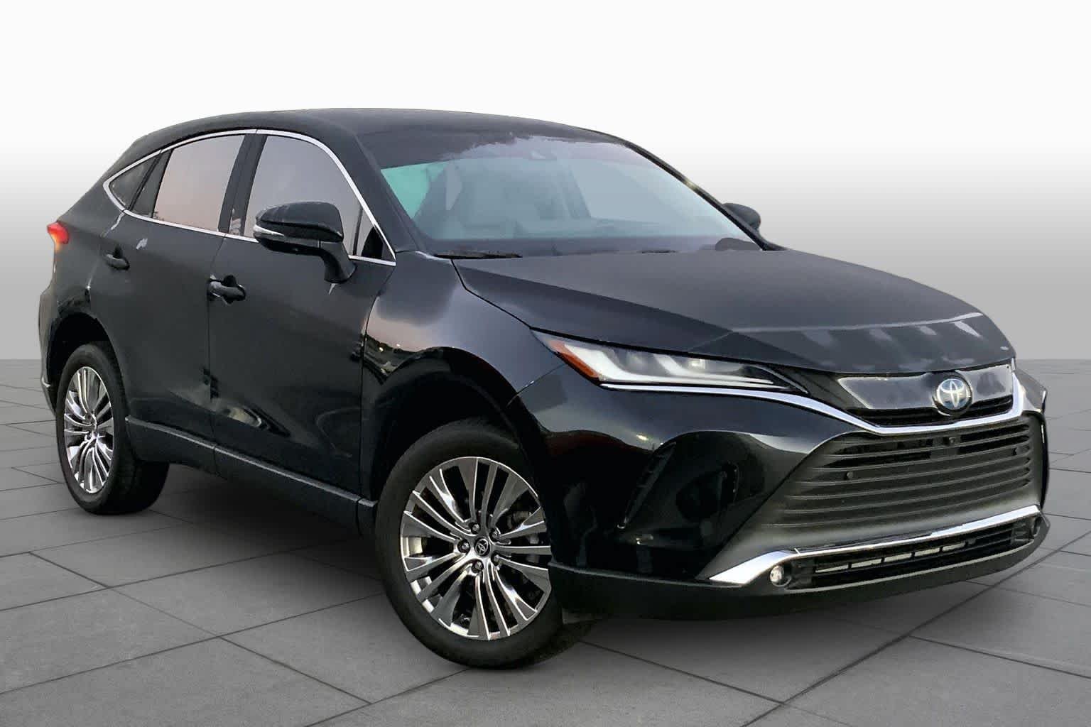 Used 2024 Titanium Glow Toyota LE image 3