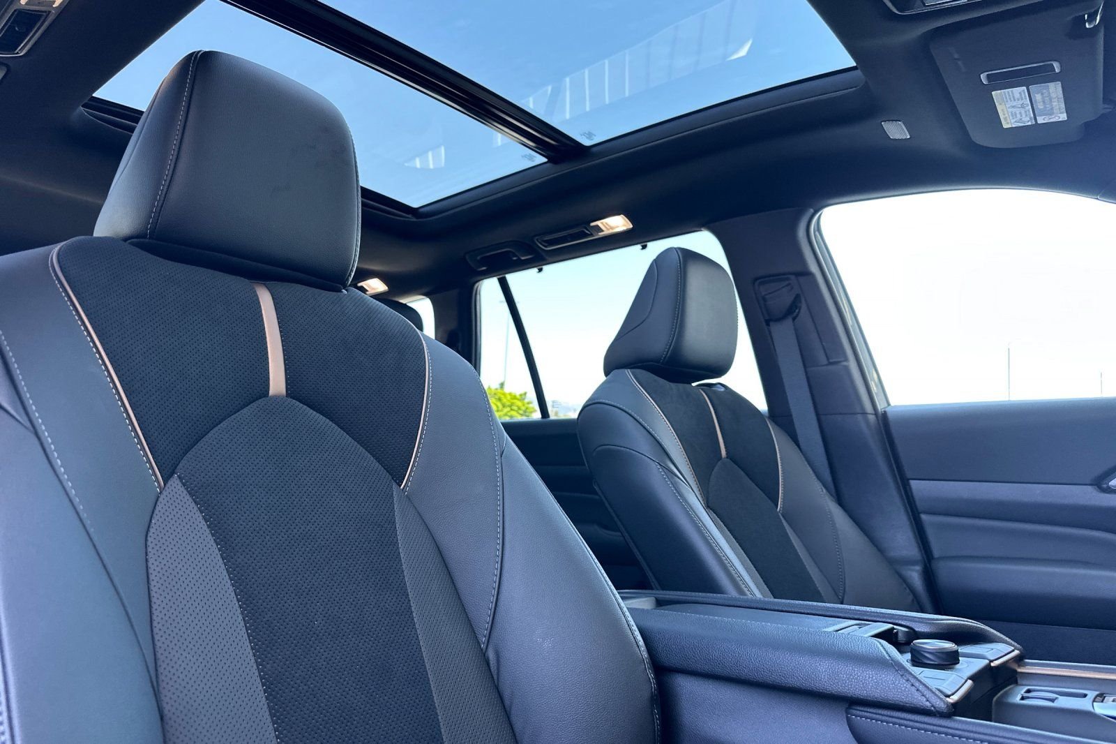 Used 2026  Toyota MAX Platinum image 18