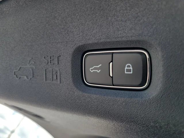 New 2026 Black Metallic Ford Tremor image 11