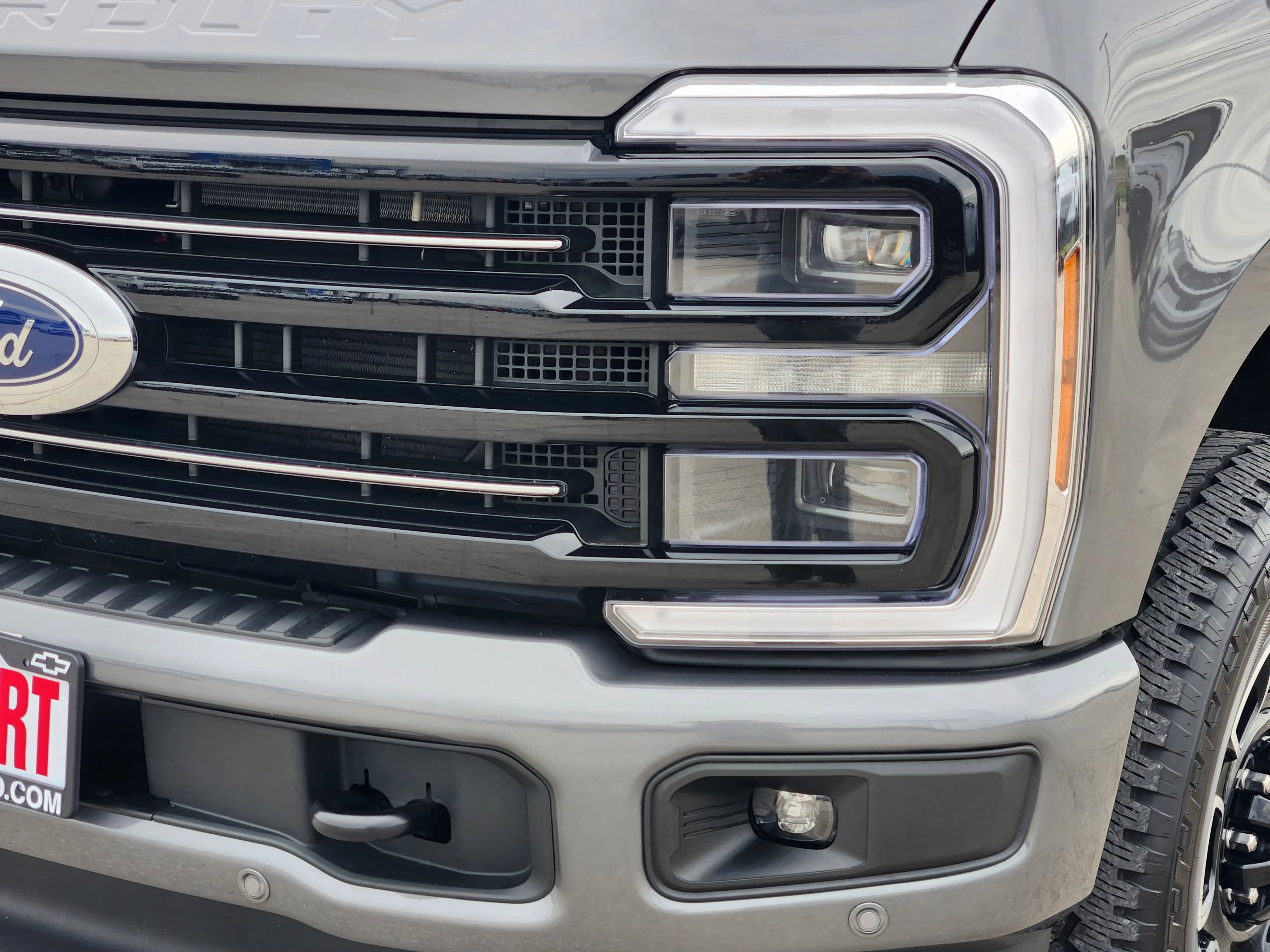 Used 2025  Ford Platinum image 8