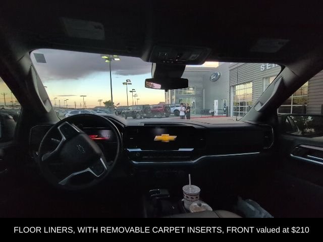 Used 2025 White Chevrolet RST image 12