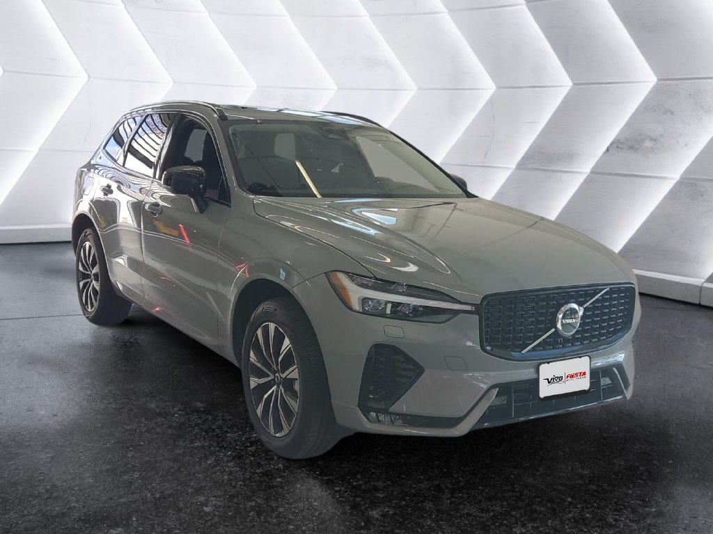 2025 Volvo XC60 Core