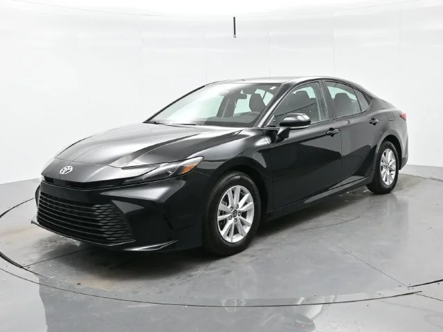 Used 2025 Midnight Black Me Toyota LE image 3