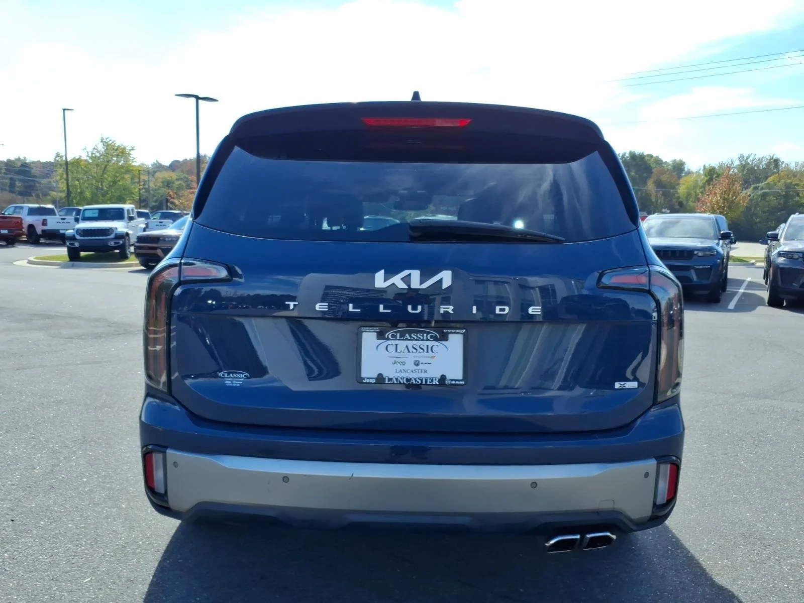 Used 2023 Midnight Lake Blue Kia SX X-Line image 18