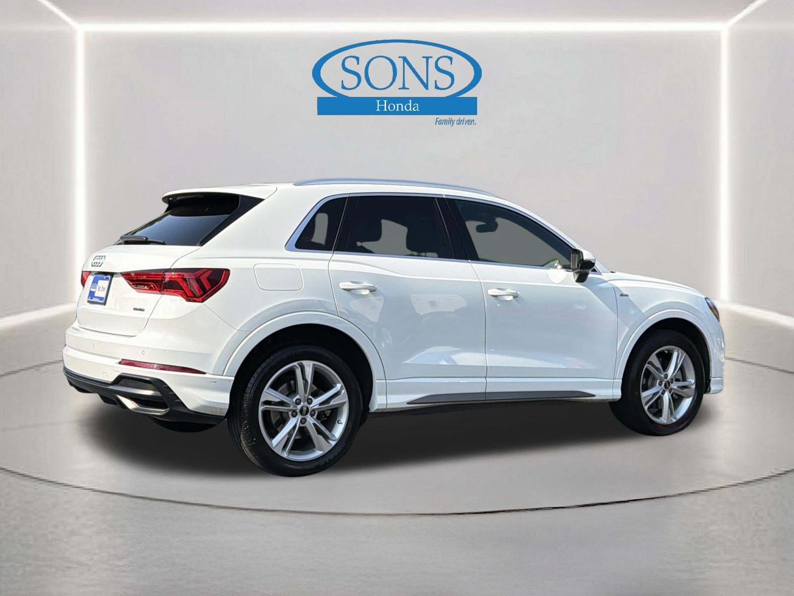 Used 2022 Glacier White Metallic Audi S line Premium image 29