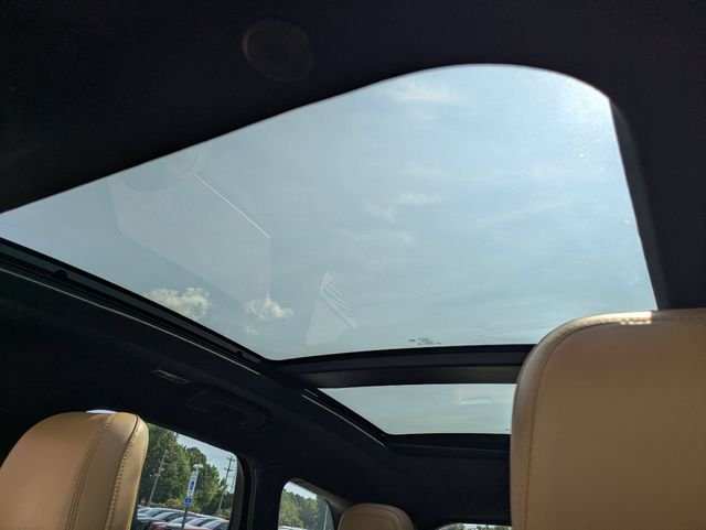 Used 2020 Blue Lincoln Reserve image 22