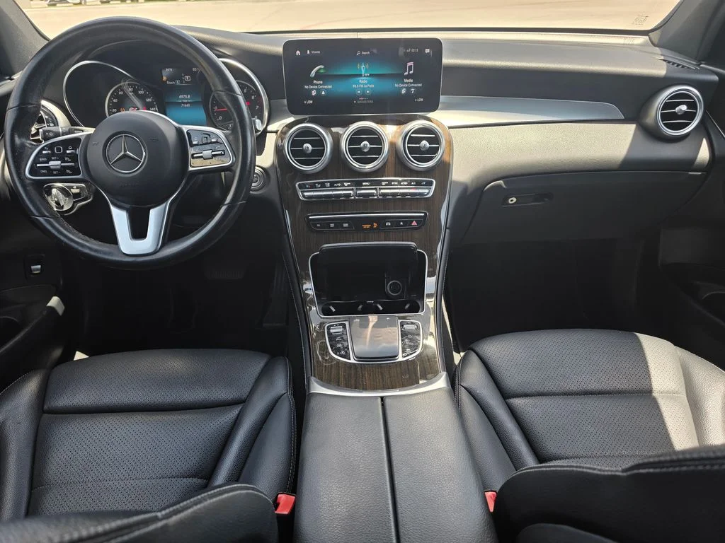 Used 2021 Black Mercedes-Benz GLC 300 image 19