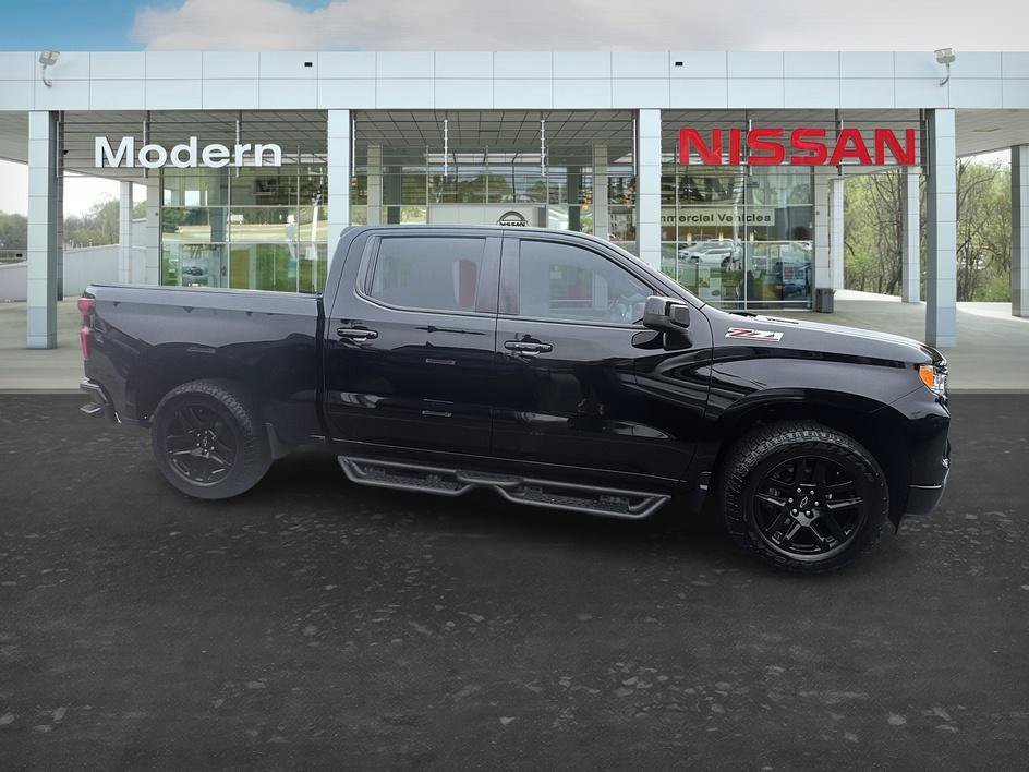 Used 2022 Black Chevrolet RST image 30
