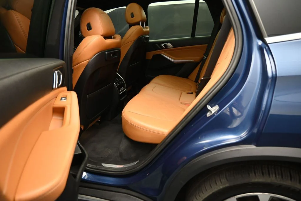 Used 2023 Blue BMW xDrive40i image 22