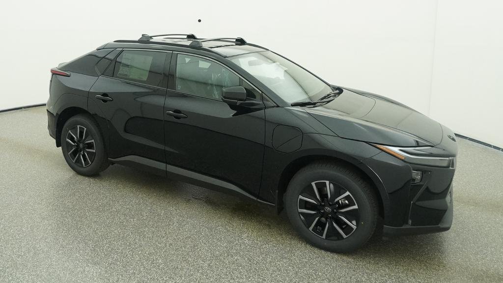 New 2026 Midnight Black Metallic Toyota XLE image 12