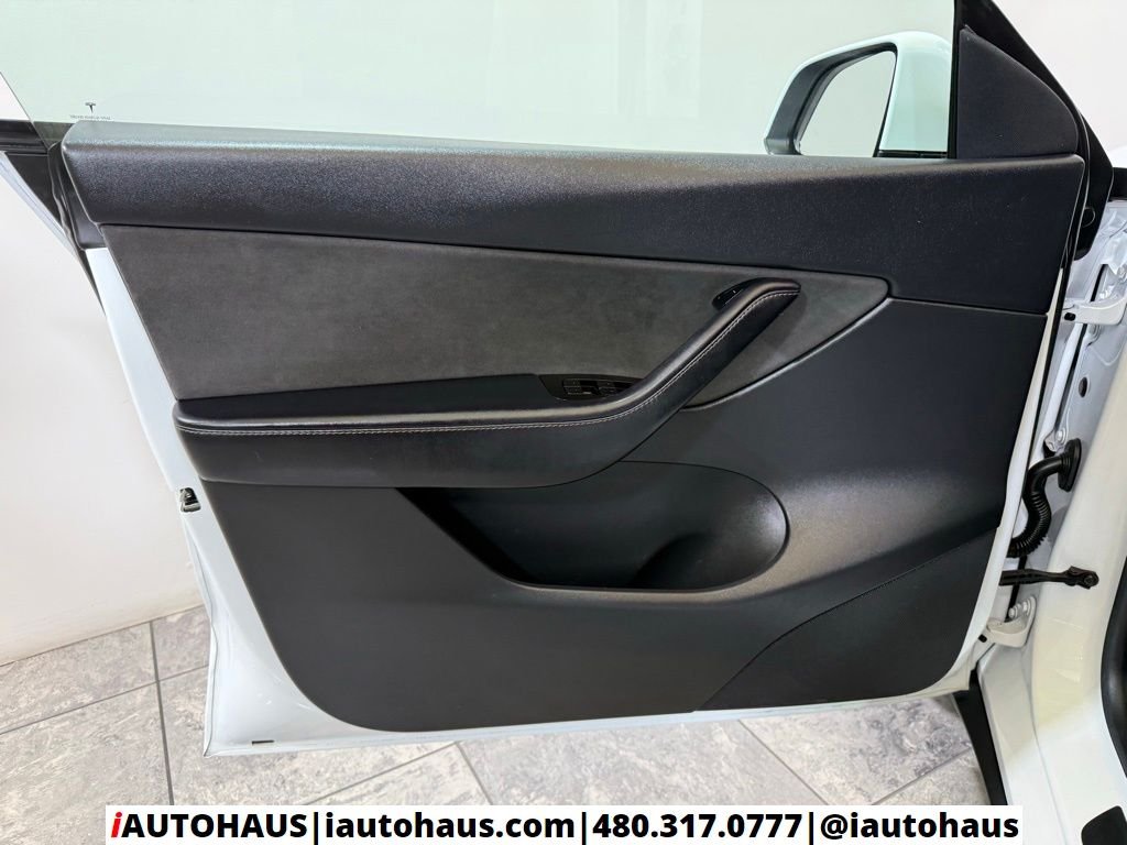 2020 Tesla Model Y Long Range - Photo 33