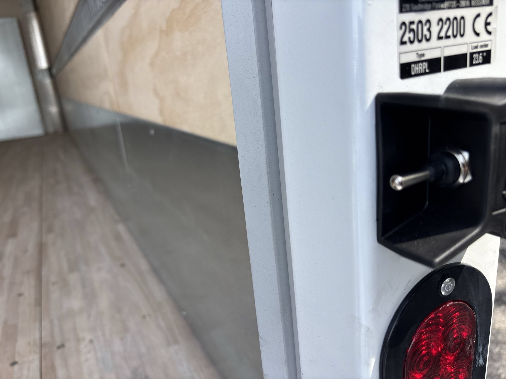 New 2027 Oxford White Ford E-450 DRW image 27