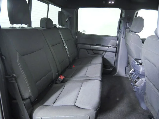 Used 2024 Silver Ford XLT image 16