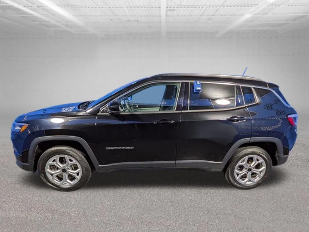 Certified Used 2025 Black Jeep Latitude image 8