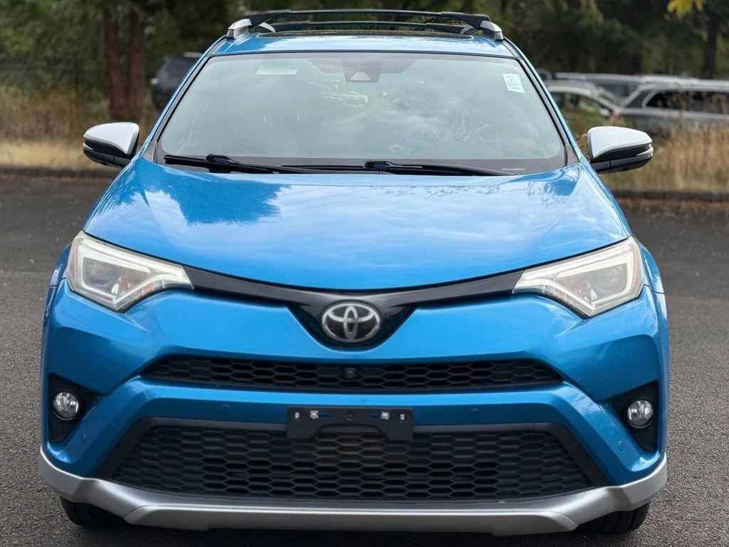 Used 2016 Electric Storm Blue Toyota SE image 8