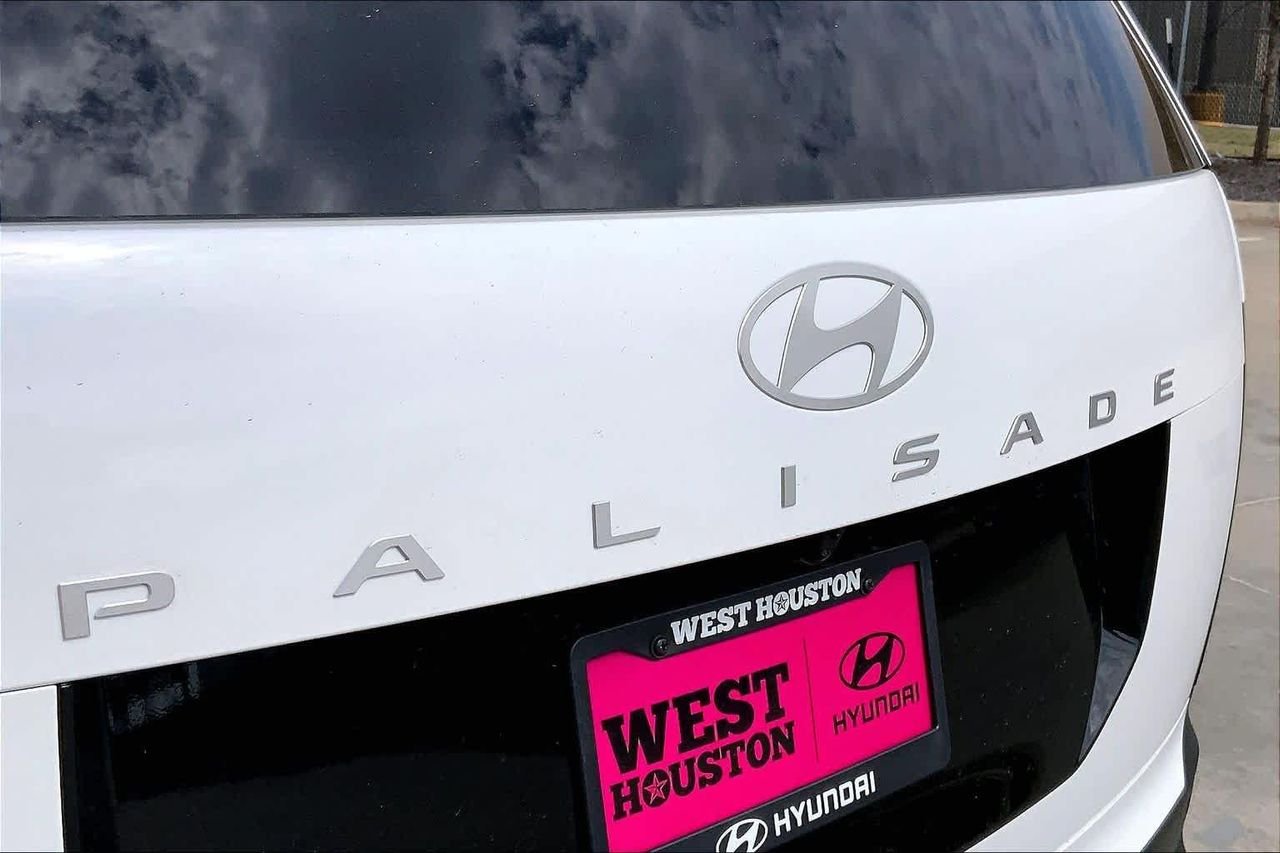 New 2026 Creamy White Pearl Hyundai SE FWD image 15
