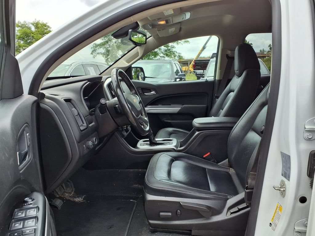 Used 2021 SUMMIT WHITE Chevrolet 4WD LT image 19