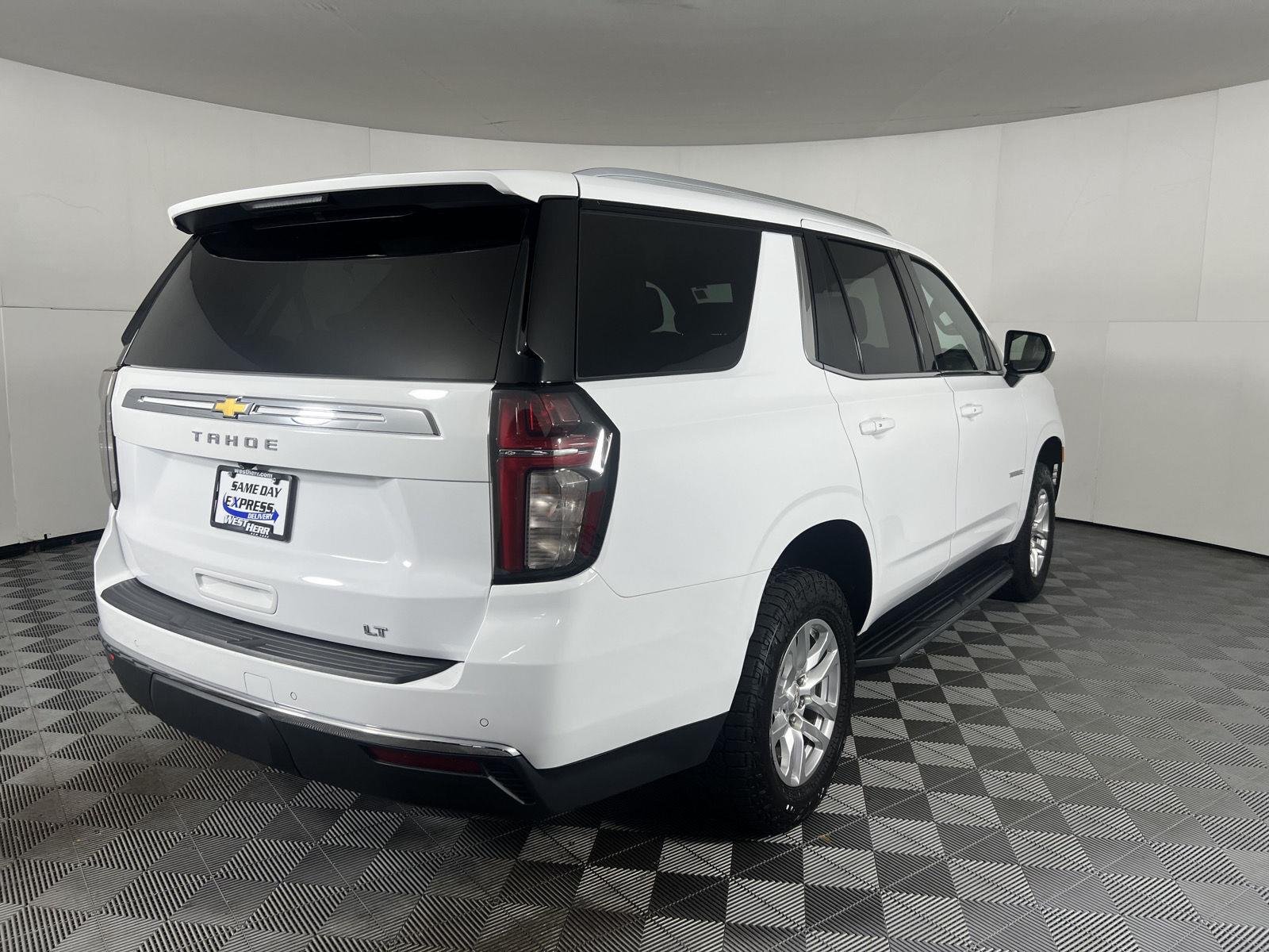 Used 2022 Summit White Chevrolet LT image 5