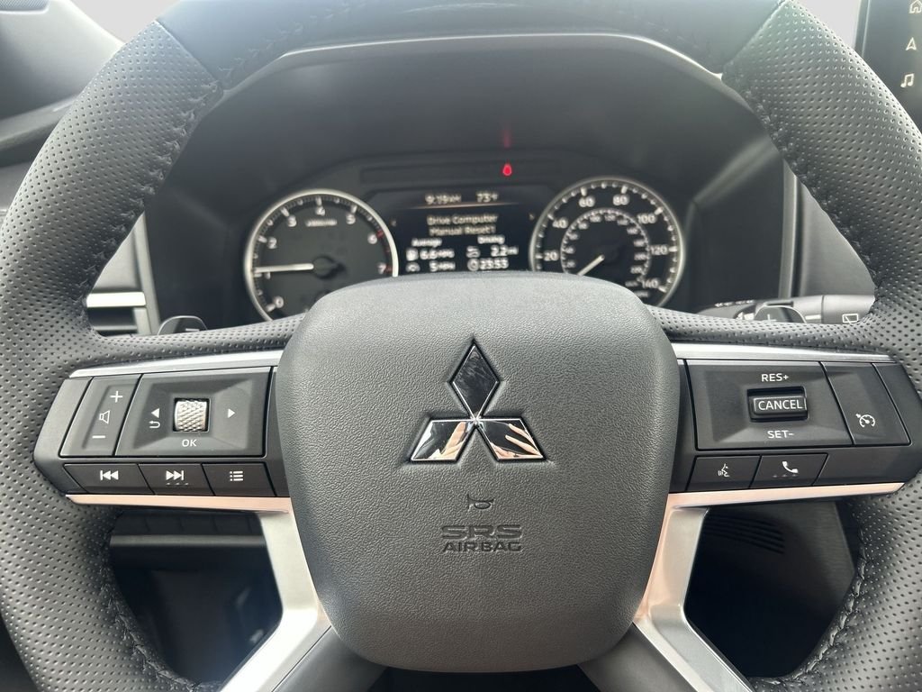 New 2026 GRAPH GRY Mitsubishi LE image 22