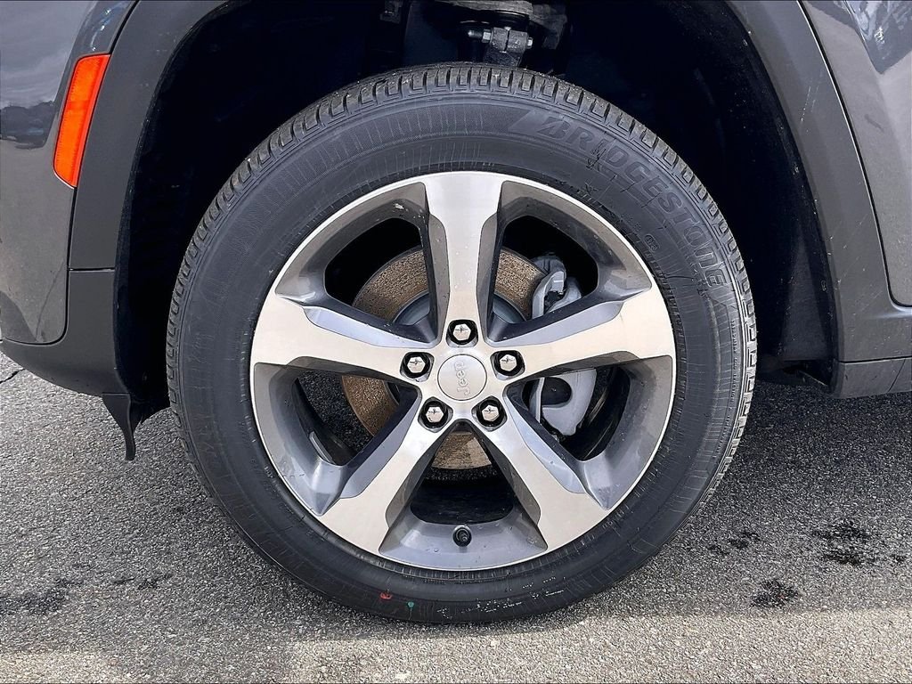 New 2026 Baltic Gray Metallic Clearcoat Jeep Limited image 8
