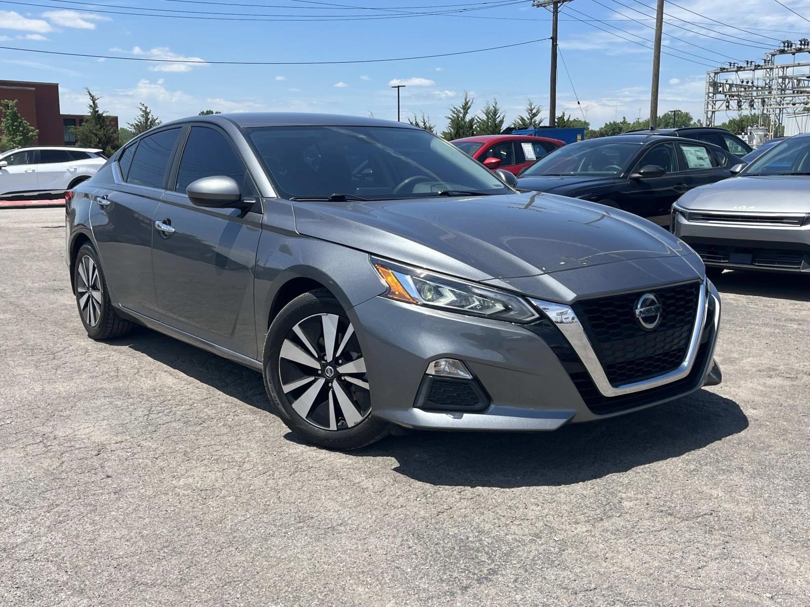 2022 Nissan Altima 2.5 SV's photo