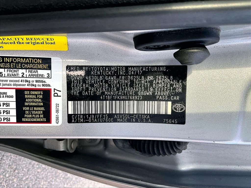 Used 2017 Silver Toyota SE image 9