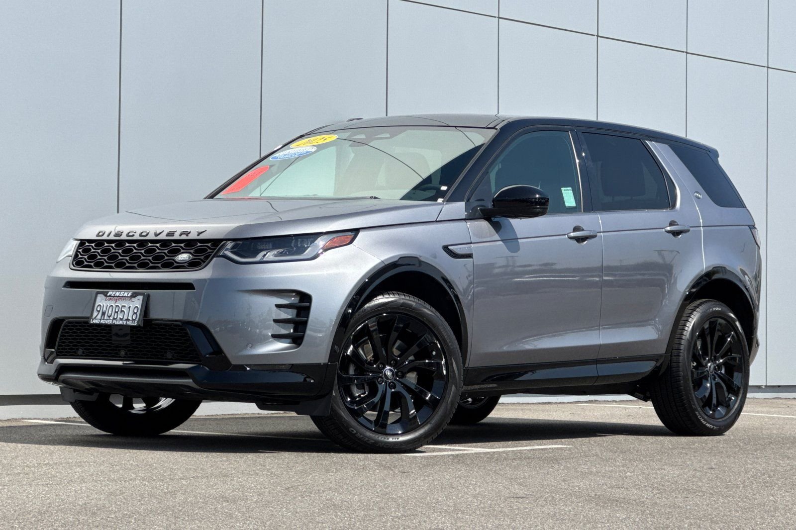 Certified Used 2025 Gray Land Rover SE image 1