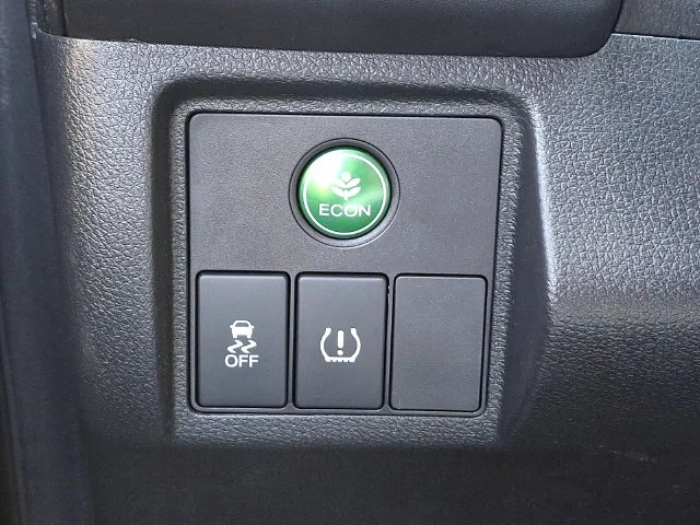 Certified Used 2016 Green Honda EX image 26