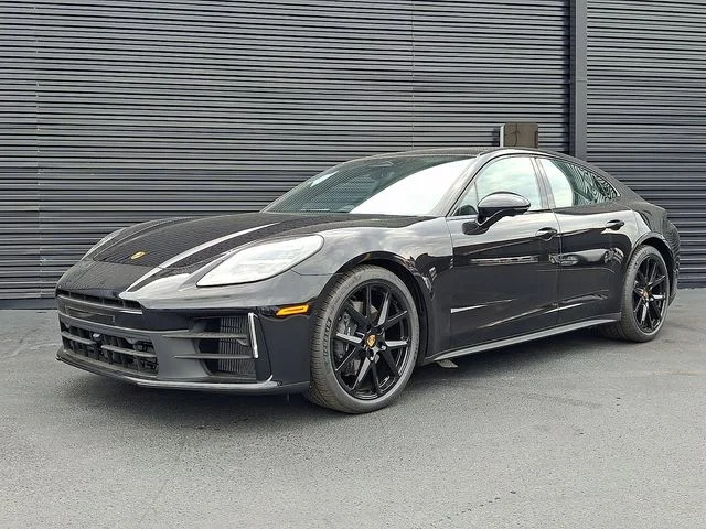 2026 Porsche Panamera Base