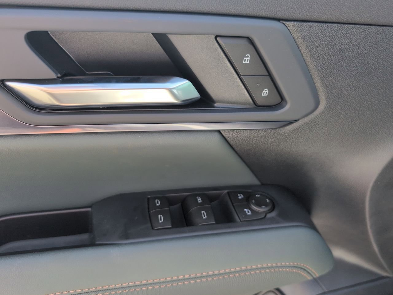 2026 GMC Terrain AT4 - Photo 22