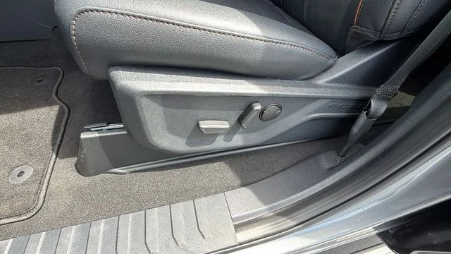New 2026 Carbonized Gray Metallic Ford F-250® Lariat® image 25