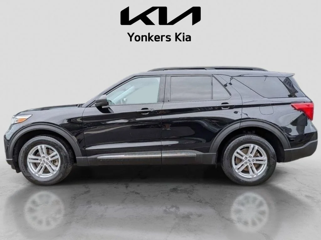 Used 2023 Black Ford XLT image 12
