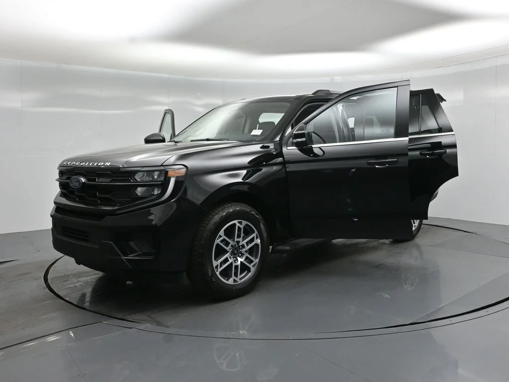 New 2026 Black Ford Active image 29