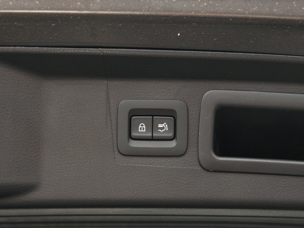 Used 2026 Machine Gray Metallic Mazda Premium image 29
