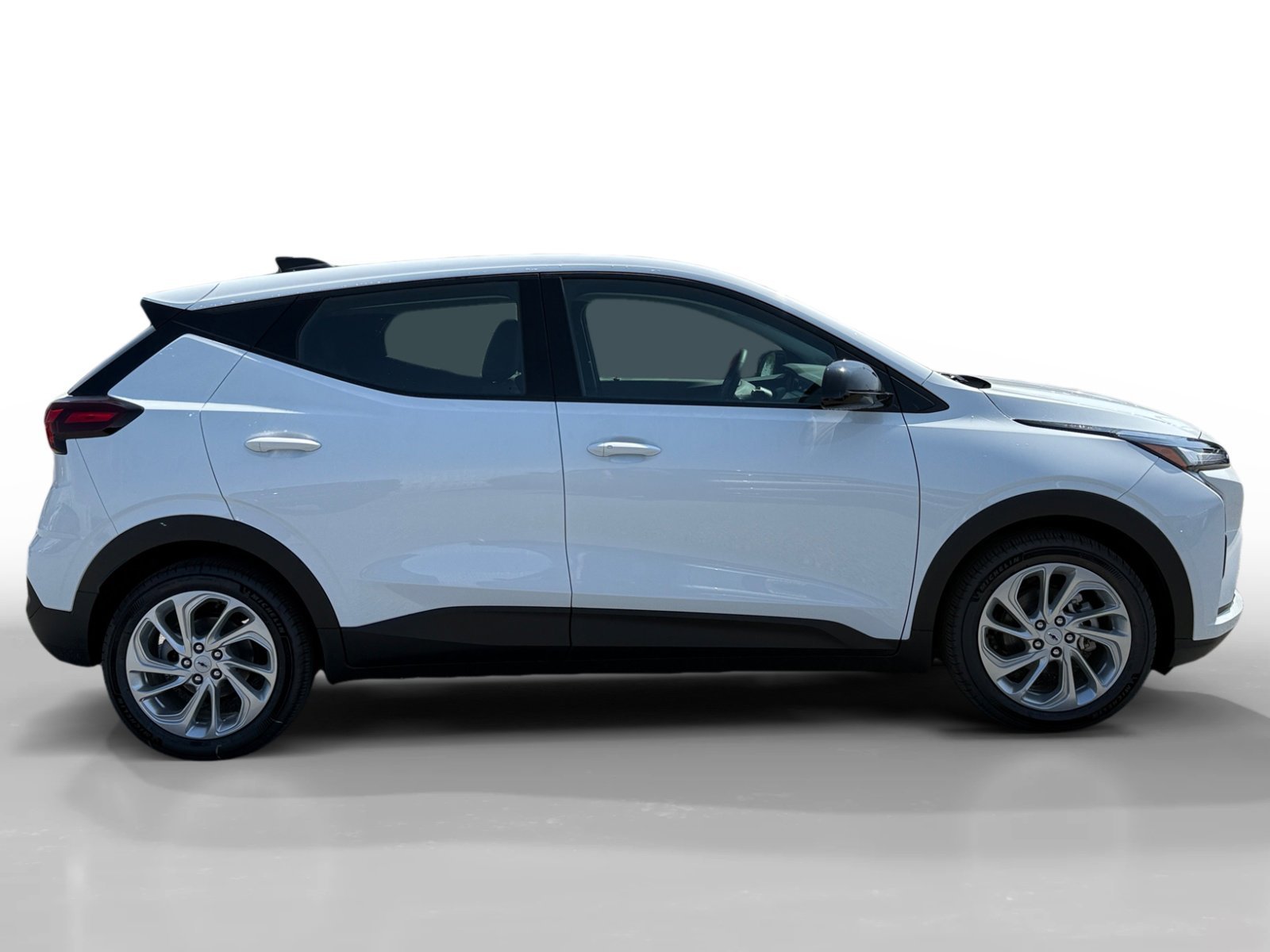 2027 Chevrolet Bolt LT - Photo 6