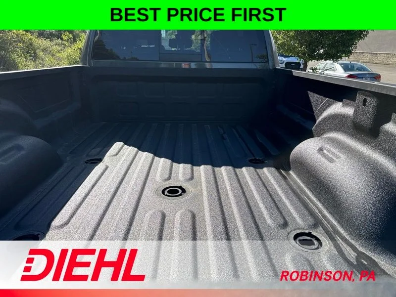 New 2026 Ceramic Gray Clear-Coat Exterior Paint RAM Laramie image 12