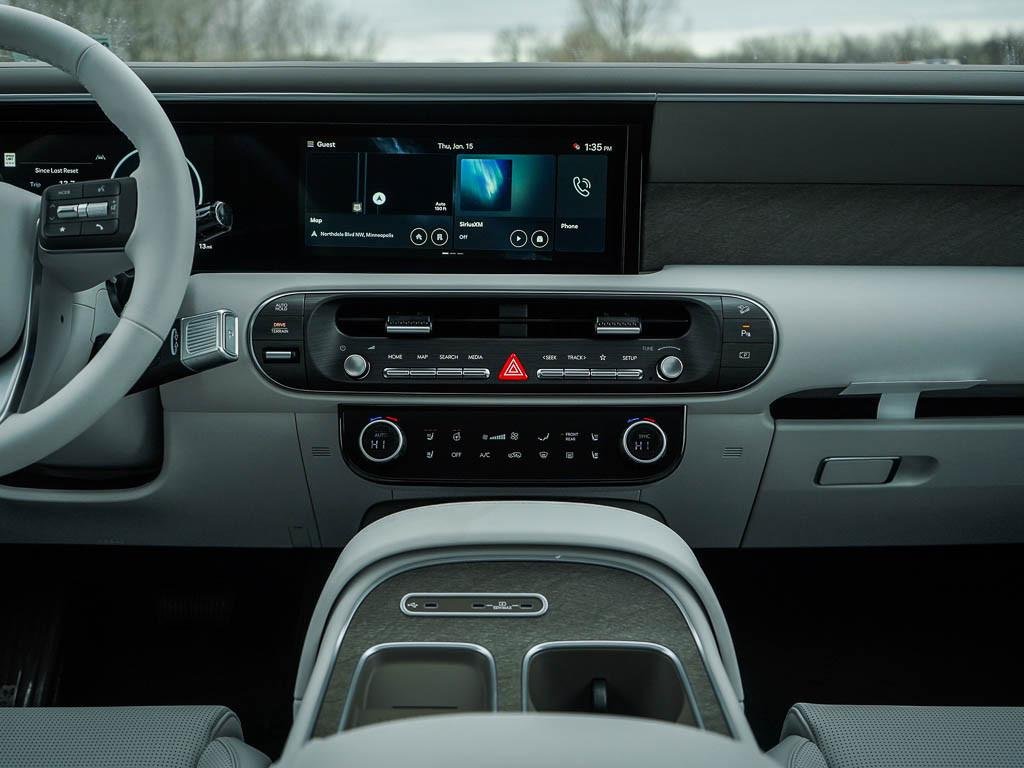 New 2026 Creamy White Pearl Hyundai SEL Premium 7P AWD image 44