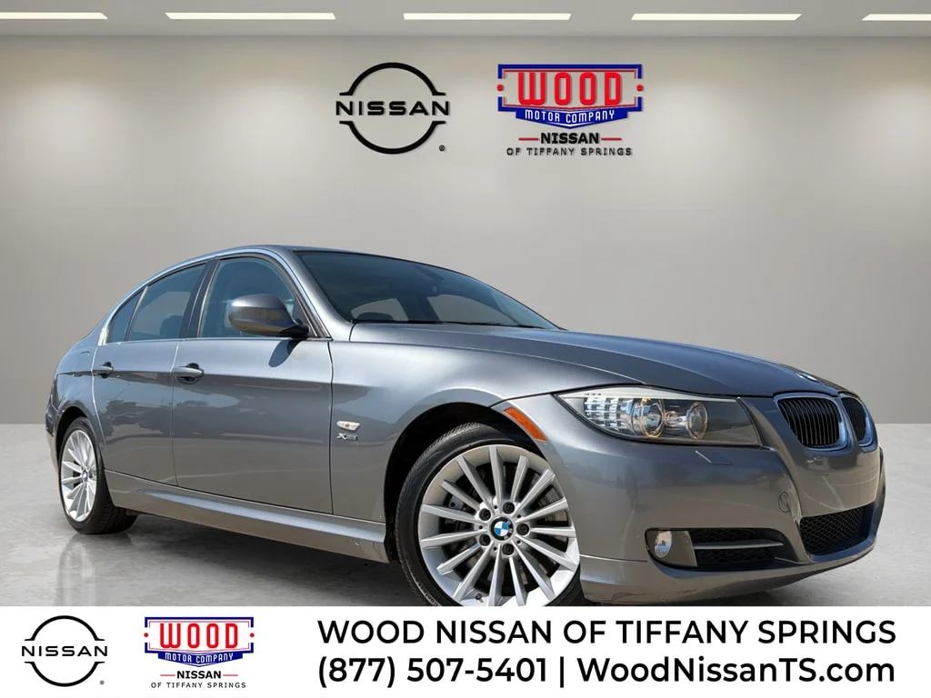 Used 2010 Space Gray BMW  image 1