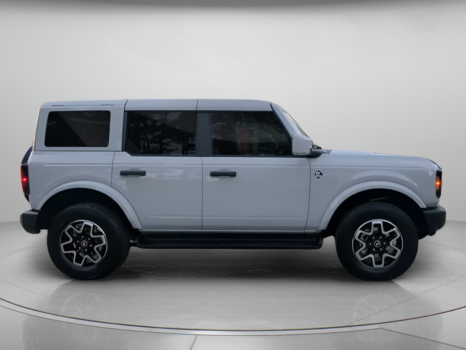 New 2026 Avalanche Gray Ford Outer Banks® image 30