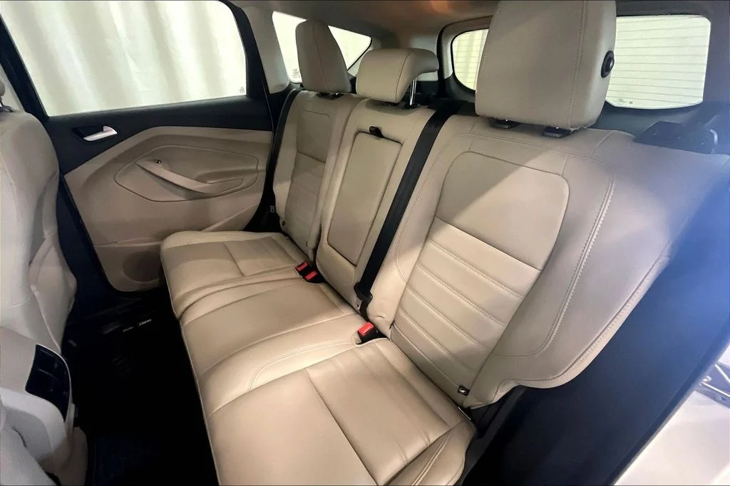 Used 2019 White Ford SEL image 25