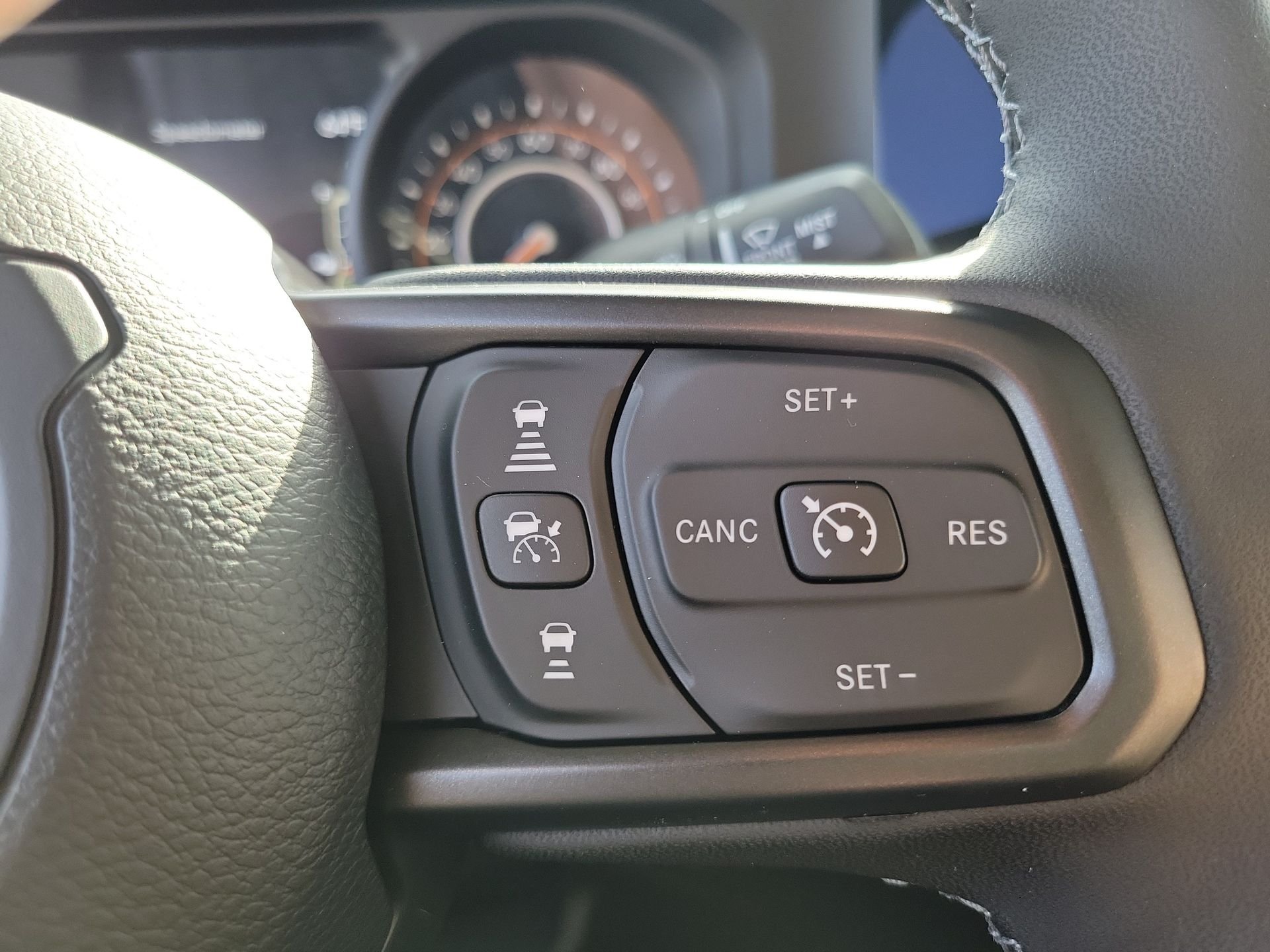 New 2026 Black Clear-Coat Exterior Paint Jeep Mojave image 7