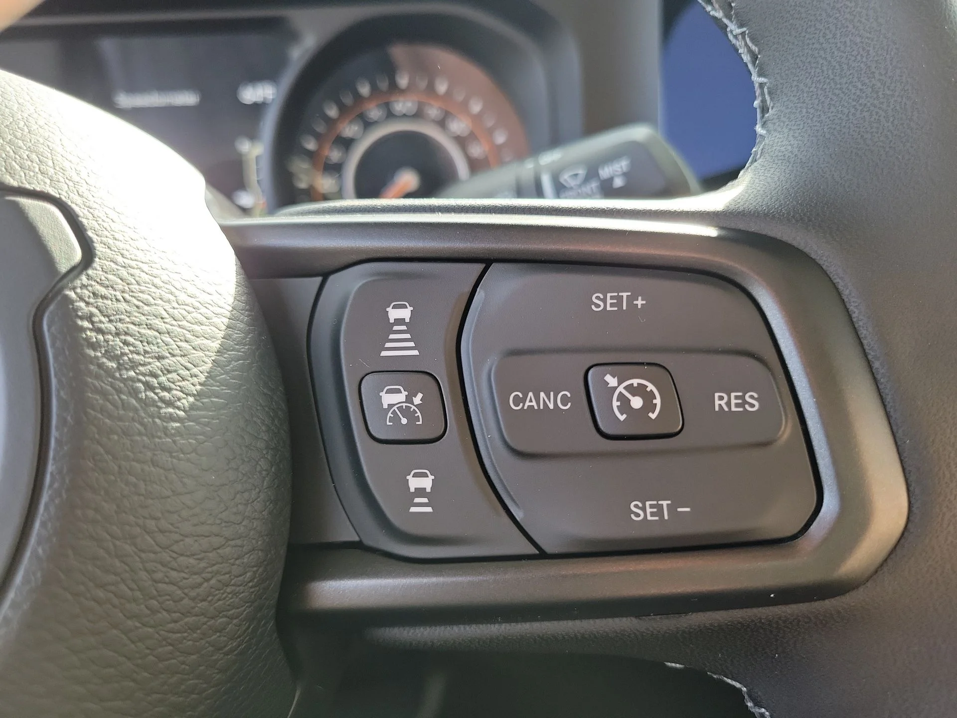 New 2026 Black Jeep Mojave image 7