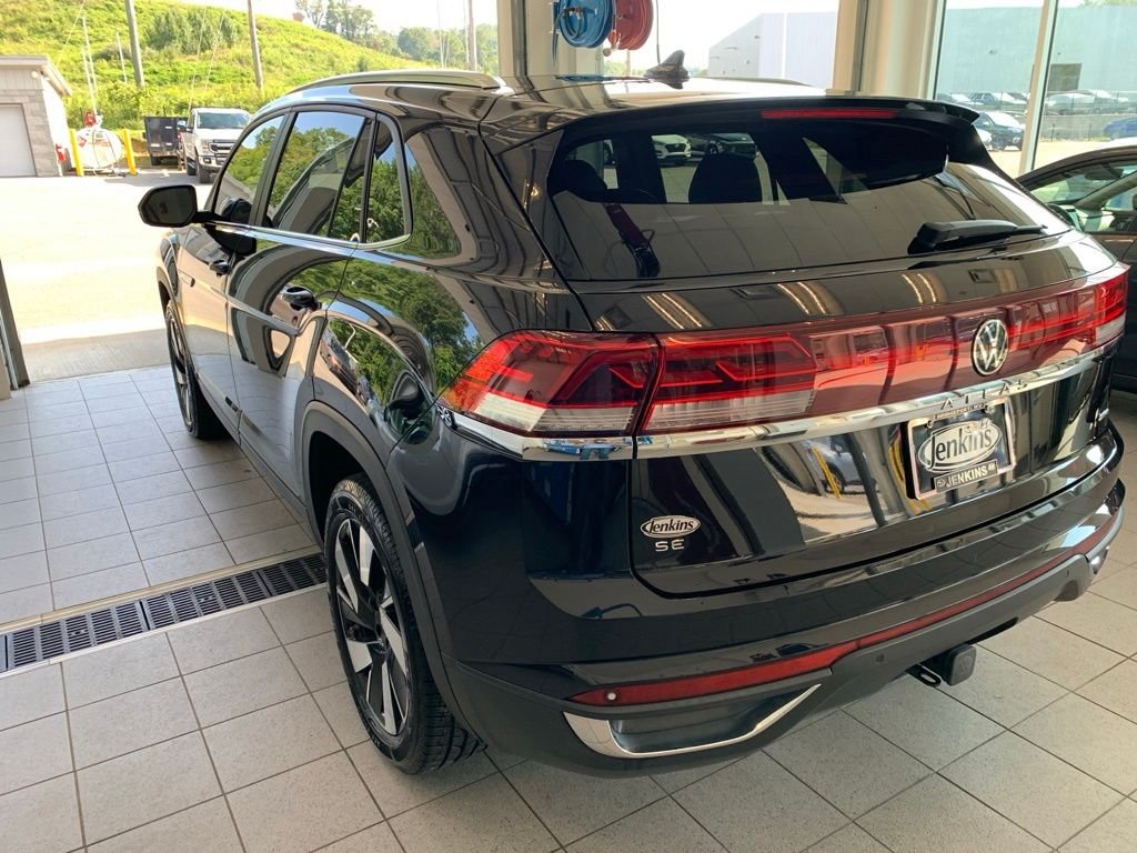 2024 Volkswagen Atlas Cross Sport SE w/Tech - Photo 14