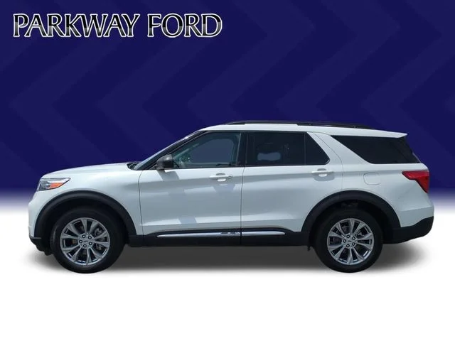 Used 2023 White Ford XLT image 2